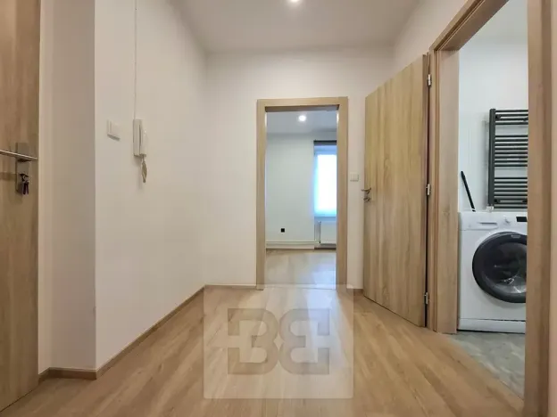 Pronájem bytu 1+1, Jaroměř, Královédvorská, 38 m2