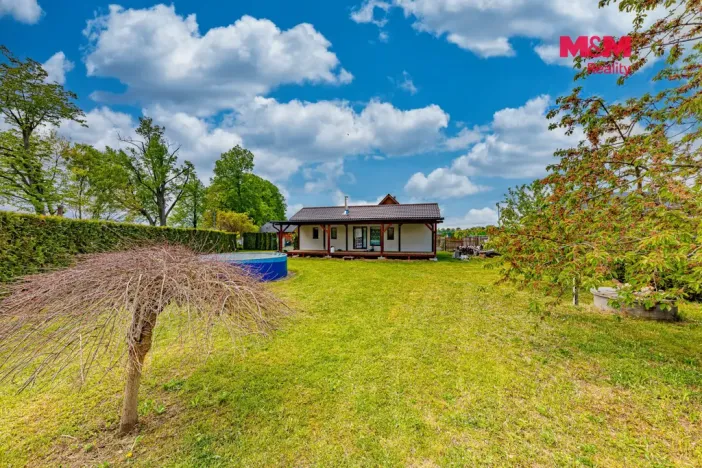 Prodej pozemku pro bydlení, Nepoměřice, 923 m2