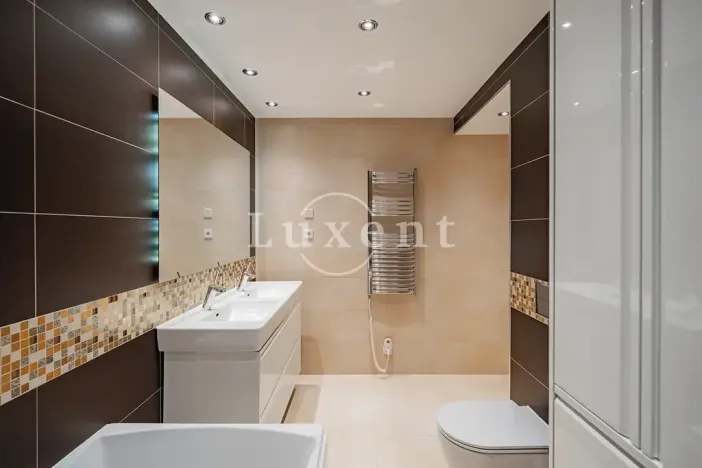 Prodej bytu 2+kk, Praha - Hlubočepy, Výhledová, 74 m2