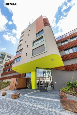 Prodej bytu 2+kk, Praha - Radlice, U Komína, 41 m2