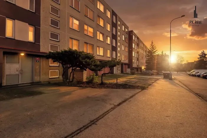 Prodej bytu 4+1, Praha - Černý Most, Šromova, 87 m2