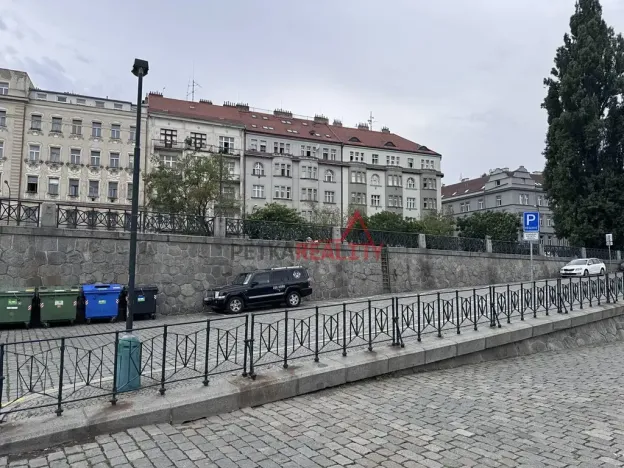 Prodej bytu 3+1, Praha - Smíchov, Jindřicha Plachty, 101 m2