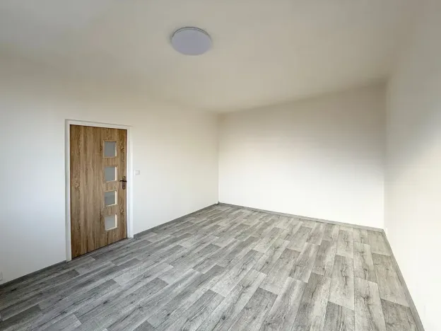 Pronájem bytu 1+1, Chomutov, 17. listopadu, 35 m2