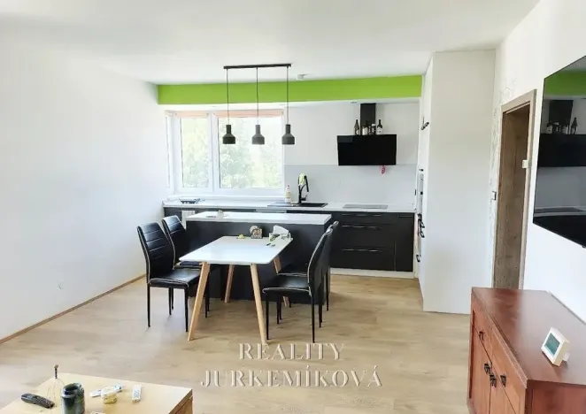 Pronájem bytu 2+kk, Trhové Sviny, 57 m2
