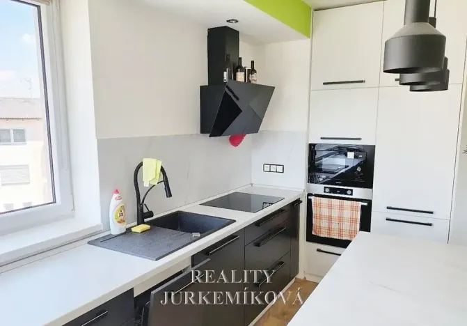Pronájem bytu 2+kk, Trhové Sviny, 57 m2