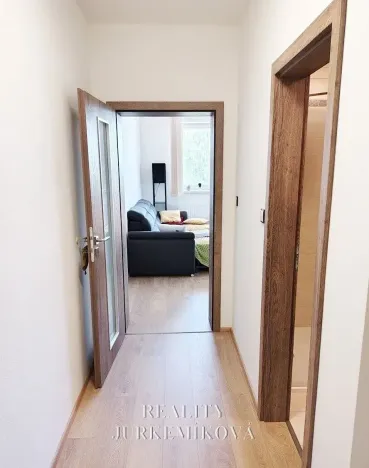 Pronájem bytu 2+kk, Trhové Sviny, 57 m2