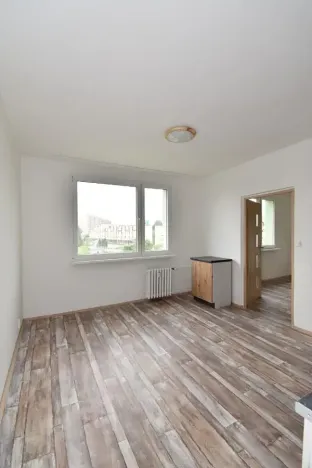Pronájem bytu 1+1, Chomutov, Dřínovská, 35 m2