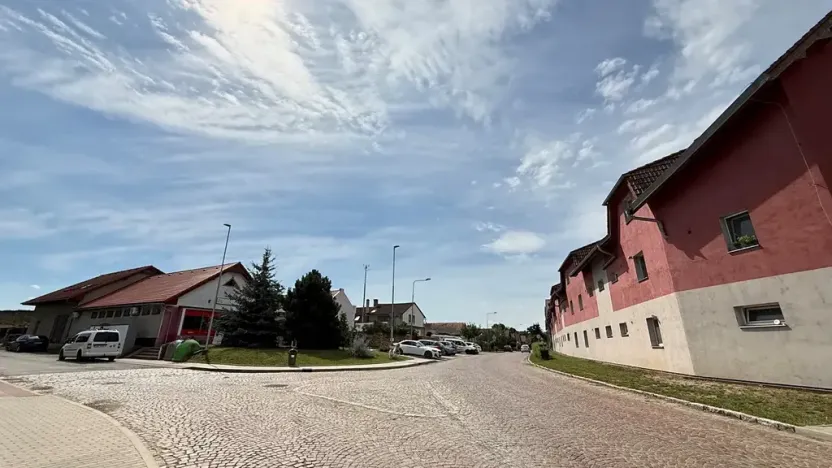 Prodej bytu 3+kk, Břežany II, 60 m2
