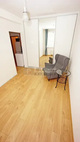 Pronájem bytu 2+kk, Praha - Troja, Hnězdenská, 36 m2