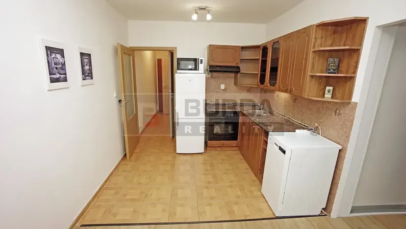 Pronájem bytu 2+kk, Praha - Troja, Hnězdenská, 36 m2