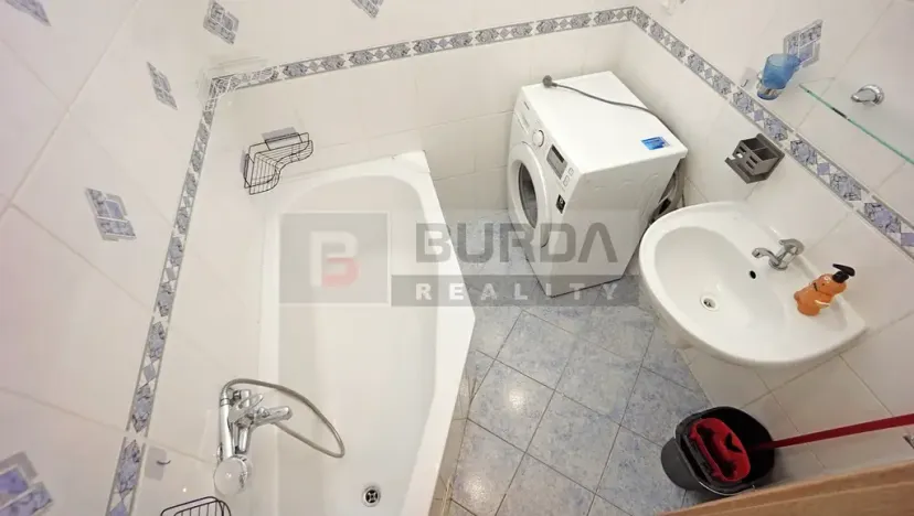 Pronájem bytu 2+kk, Praha - Troja, Hnězdenská, 36 m2