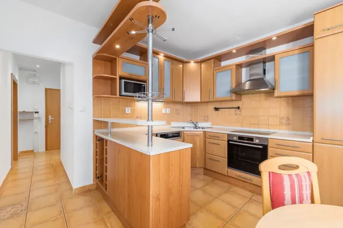 Prodej bytu 3+1, Strakonice, Povážská, 63 m2