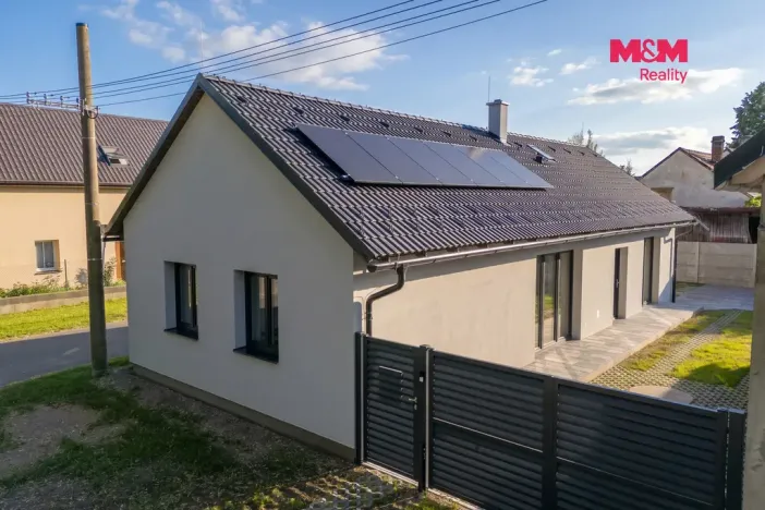 Prodej rodinného domu, Křinec, Zelené náměstí, 83 m2