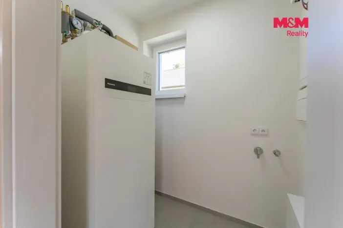 Prodej rodinného domu, Křinec, Zelené náměstí, 83 m2