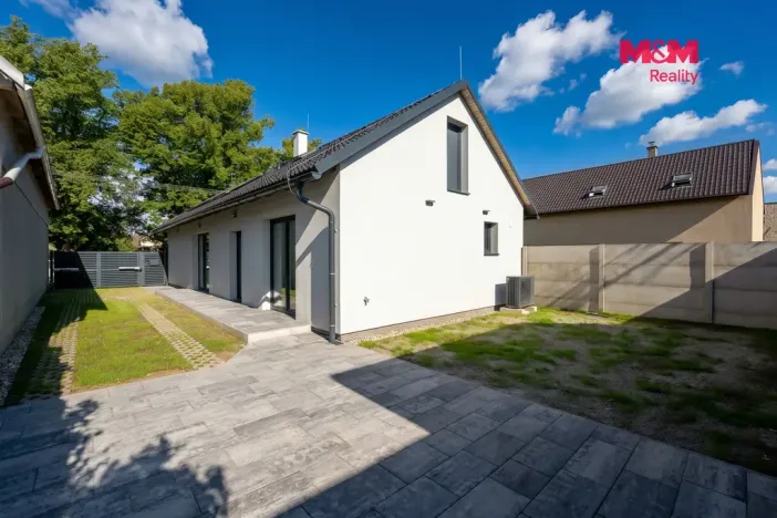 Prodej rodinného domu, Křinec, Zelené náměstí, 83 m2
