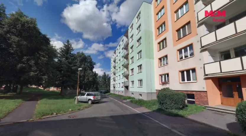 Pronájem bytu 3+1, Cheb, Stavbařů, 60 m2