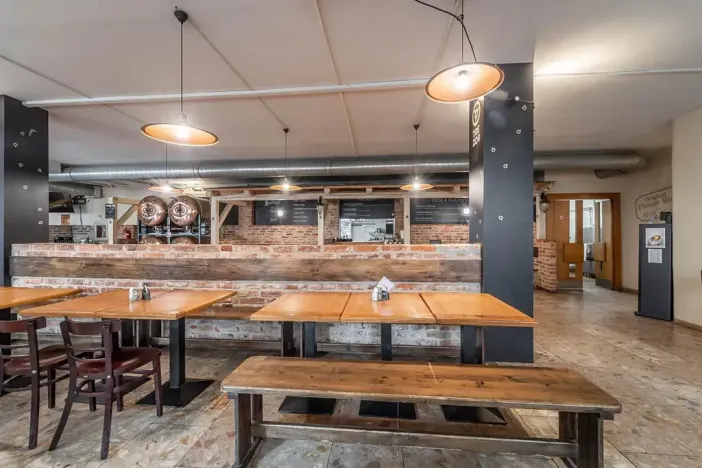 Pronájem restaurace, Praha - Braník, Branická, 610 m2