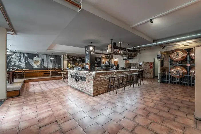 Pronájem restaurace, Praha - Braník, Branická, 610 m2