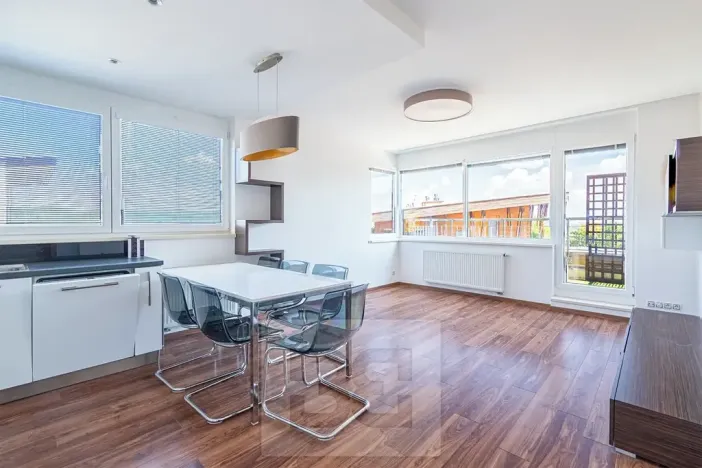 Pronájem bytu 3+kk, Praha - Velká Chuchle, 70 m2