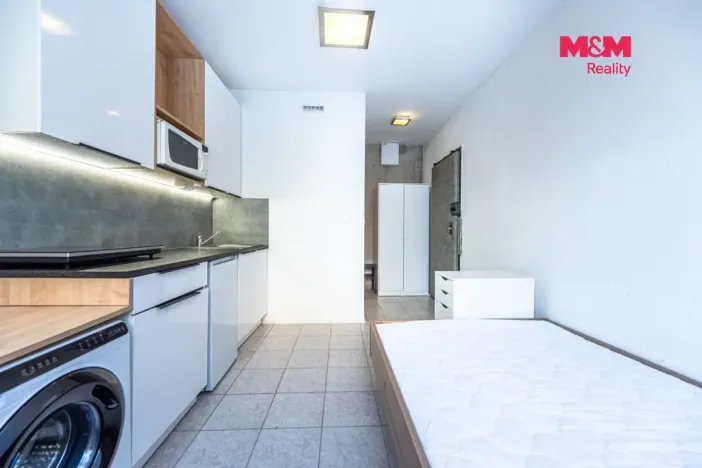 Pronájem obchodního prostoru, Praha - Hlubočepy, Pražského, 14 m2