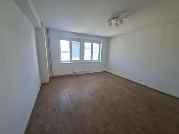 Pronájem bytu 2+1, Praha - Libeň, Sokolovská, 65 m2