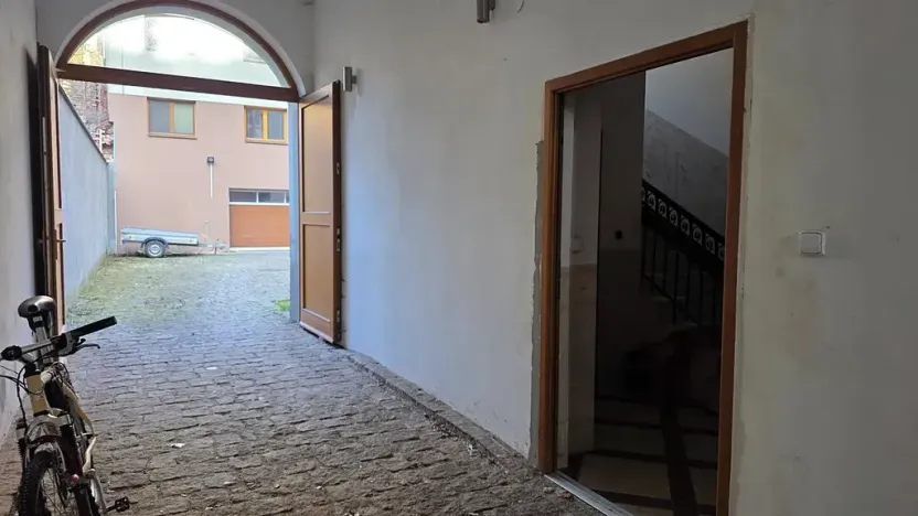 Dražba činžovního domu, Náchod, Komenského, 1000 m2