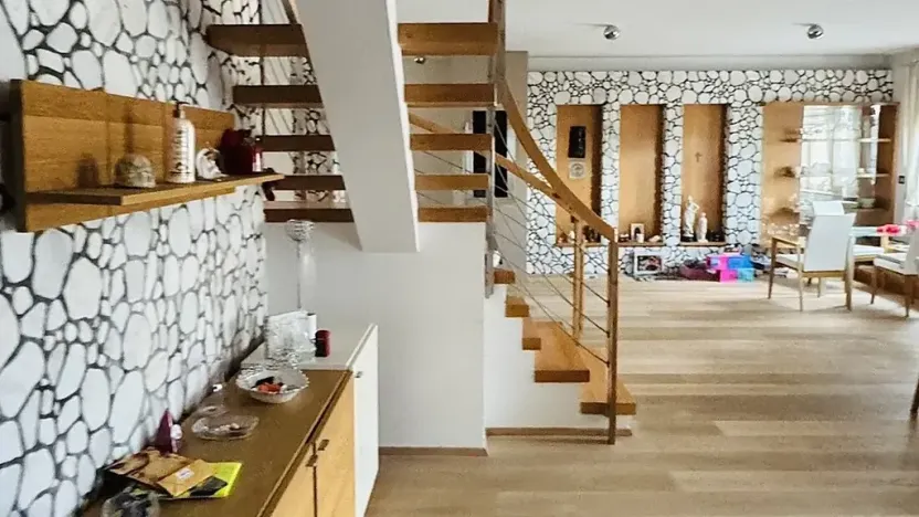 Dražba vícegeneračního domu, Náchod, Komenského, 1000 m2