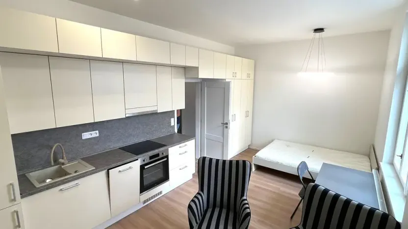 Pronájem bytu 1+kk, Ostrava, 28. října, 30 m2