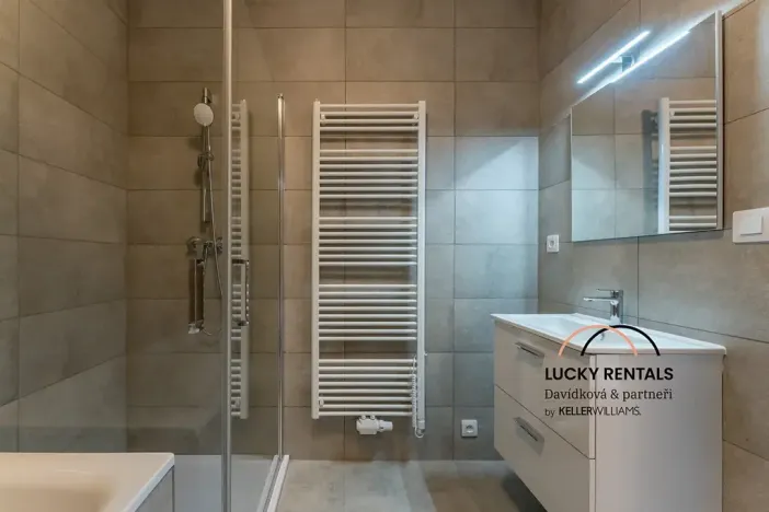 Pronájem bytu 3+kk, Řehenice, 77 m2