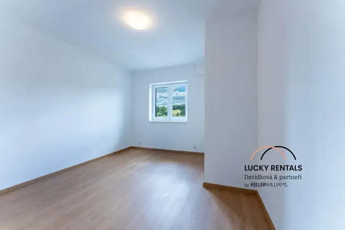 Pronájem bytu 3+kk, Řehenice, 77 m2