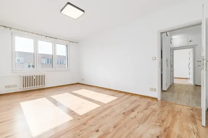 Pronájem bytu 2+1, Veselí nad Lužnicí, Pod Markem, 56 m2