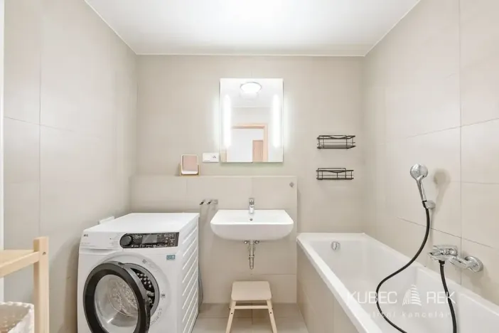 Pronájem bytu 3+kk, Praha - Uhříněves, Oty Bubeníčka, 86 m2