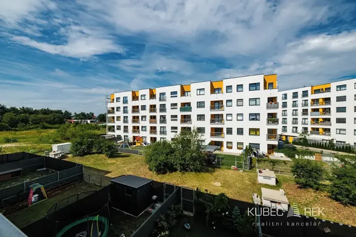 Pronájem bytu 3+kk, Praha - Uhříněves, Oty Bubeníčka, 86 m2