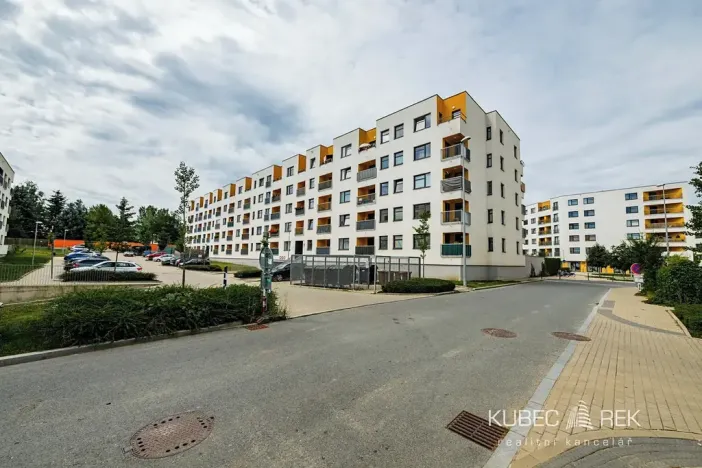 Pronájem bytu 3+kk, Praha - Uhříněves, Oty Bubeníčka, 86 m2