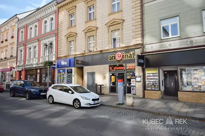 Pronájem bytu 2+1, Tábor, 9. května, 75 m2