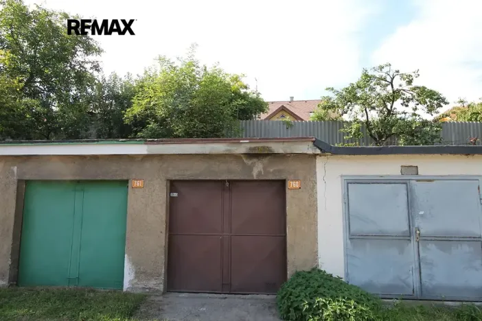 Pronájem garáže, Kladno, Šulcova, 18 m2