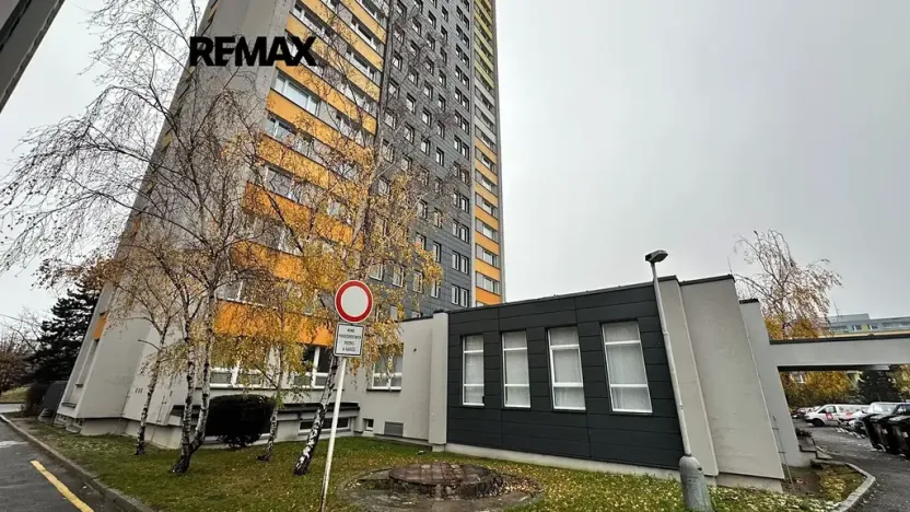 Pronájem kanceláře, Praha - Háje, Kupeckého, 100 m2