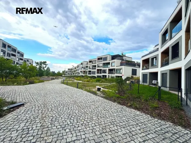 Pronájem bytu 2+kk, Praha - Hlubočepy, Dostalové, 45 m2