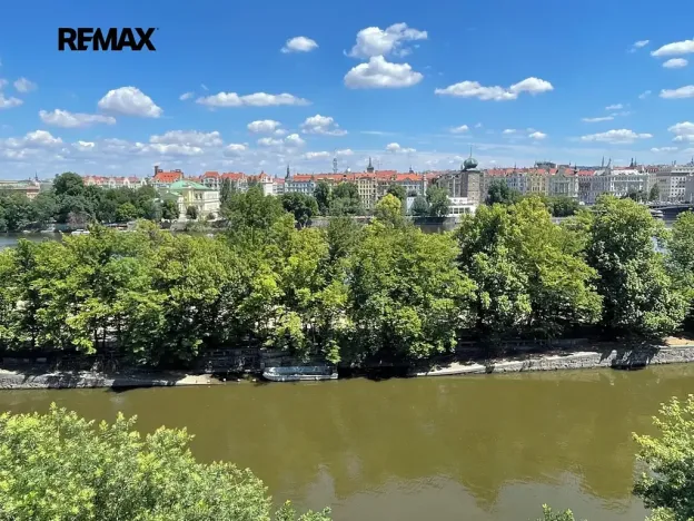 Prodej bytu 3+1, Praha - Smíchov, Janáčkovo nábřeží, 115 m2