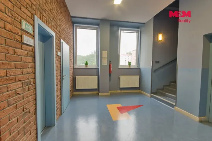 Pronájem obchodního prostoru, Rožnov pod Radhoštěm, Meziříčská, 320 m2