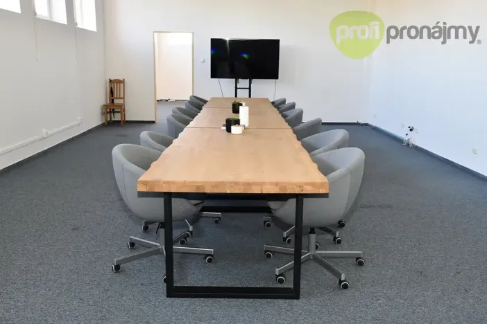 Pronájem obchodního prostoru, Ostrava, Cihelní, 701 m2