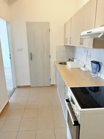Pronájem bytu 2+kk, Praha, Zelená, 51 m2