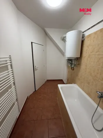 Pronájem bytu 2+kk, Krnov - Pod Bezručovým vrchem, Albrechtická, 40 m2