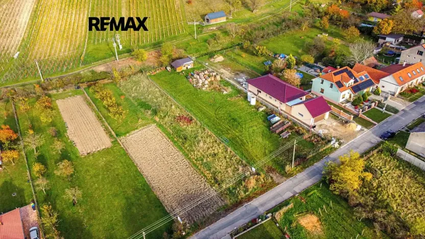 Prodej pozemku pro bydlení, Bavory, 854 m2