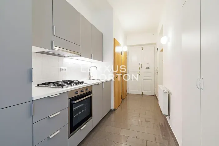 Pronájem bytu 2+1, Praha - Vinohrady, Polská, 45 m2