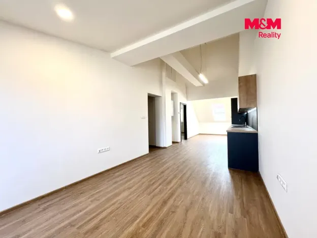 Pronájem bytu 2+kk, Krnov - Pod Bezručovým vrchem, Albrechtická, 60 m2