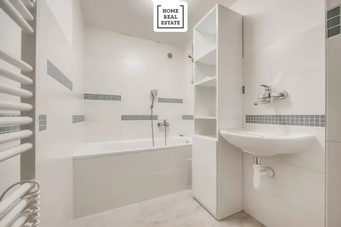 Pronájem apartmánu, Praha - Dolní Měcholupy, U svornosti, 117 m2