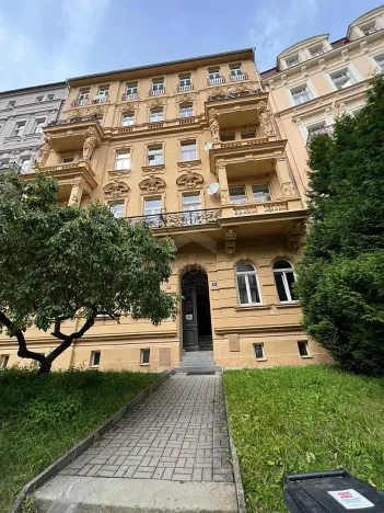 Pronájem bytu 3+kk, Karlovy Vary, Sadová, 82 m2