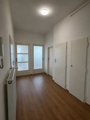Pronájem bytu 2+1, Praha, V olšinách, 41 m2