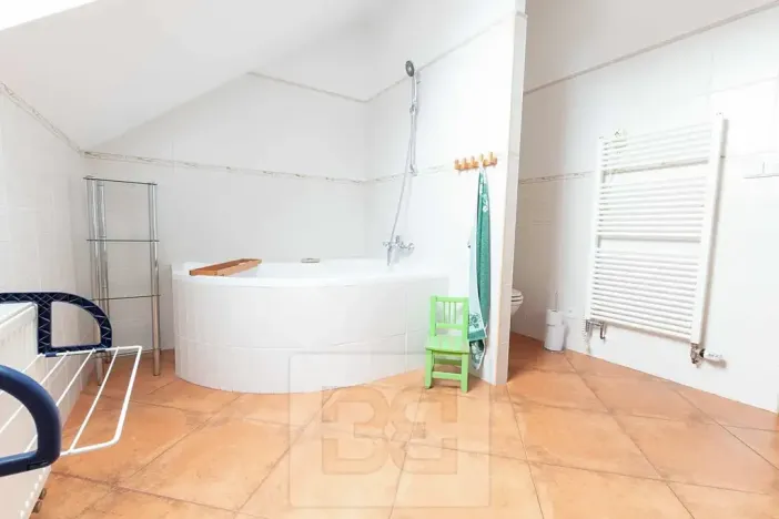 Pronájem rodinného domu, Líbeznice, Zlonínská, 150 m2